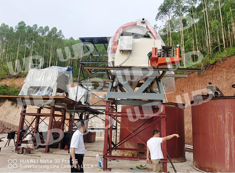 興寧高嶺土電磁立環(huán)高梯度磁選機使用案例